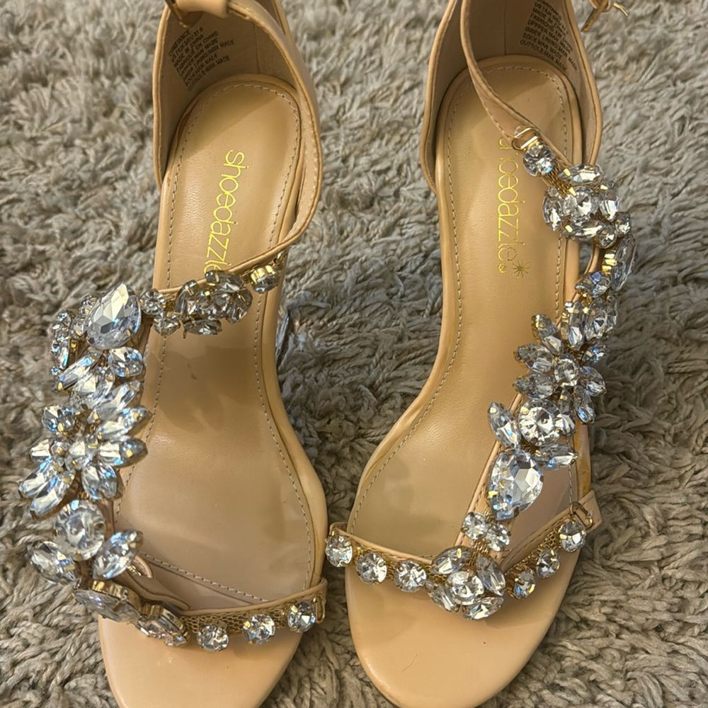 Shoedazzle Sandalias número 7